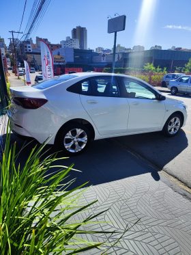 Chevrolet (GM) Onix 2023 Sedan Flex Branco 54757