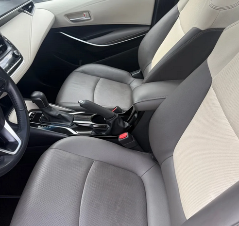 
								COROLLA ALTIS PREMIUM HIBRID 21/22 cheio									