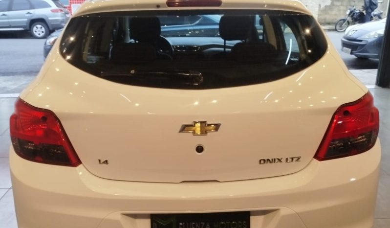 
								ONIX LTZ 1.4 cheio									