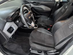 
										Onix Lt 1.0 2019 cheio									