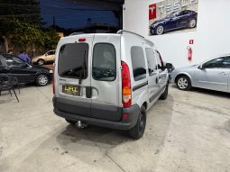 
										renault kangoo cheio									
