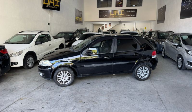 
								fiat palio 1.4 cheio									