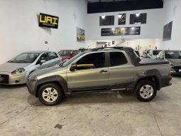 
										Fiat Strada 1.8 cheio									