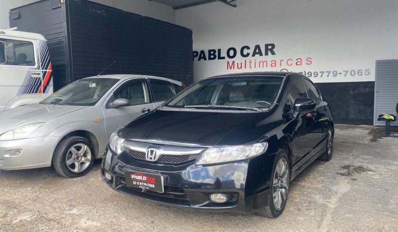 
								Honda Civic cheio									