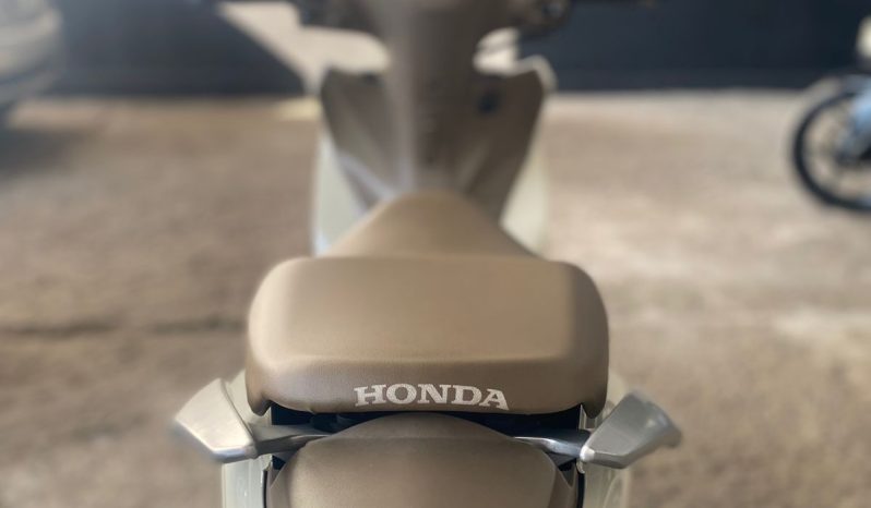 
								HONDA BIZ 2021 cheio									