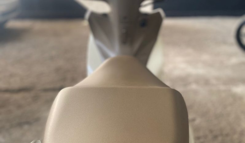 
								HONDA BIZ 2021 cheio									