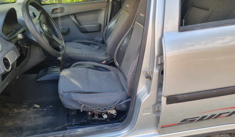 
								Parati Surf 1.6 Flex cheio									