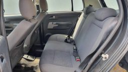 
										Volkswagen (VW) Fox 2010 Hatch Flex Preto 124000 cheio									