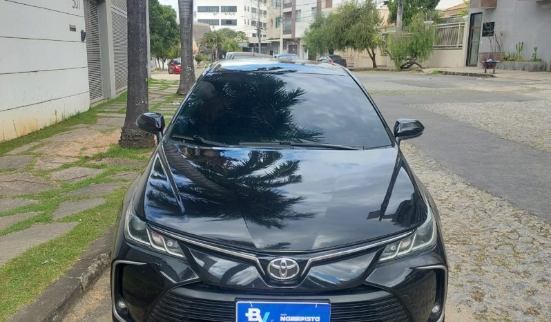 
								Toyota Corolla cheio									