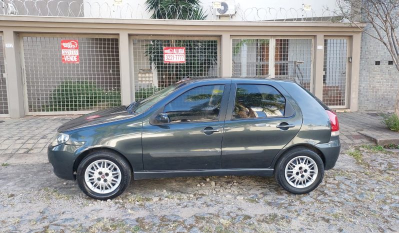 
								Palio Hatchback cheio									