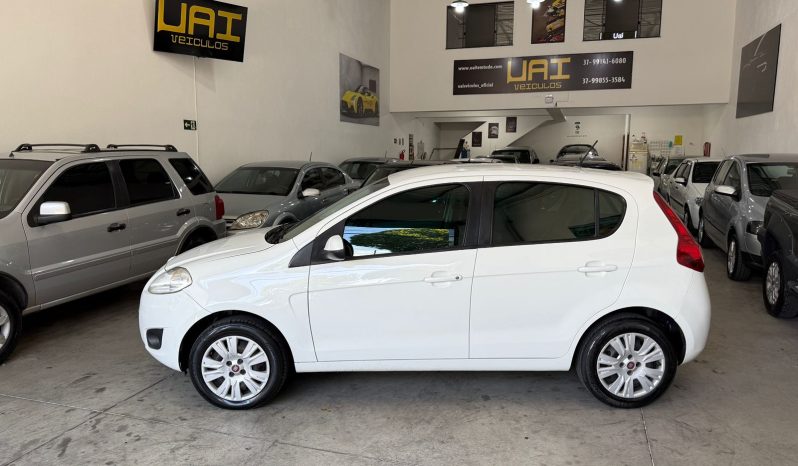 
								Fiat Palio 1.6 Essence cheio									