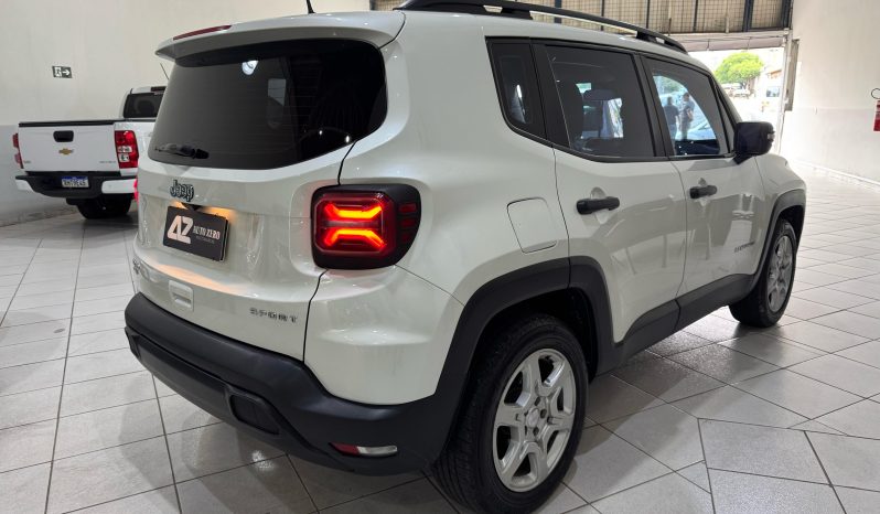 
								Jeep Renegade cheio									