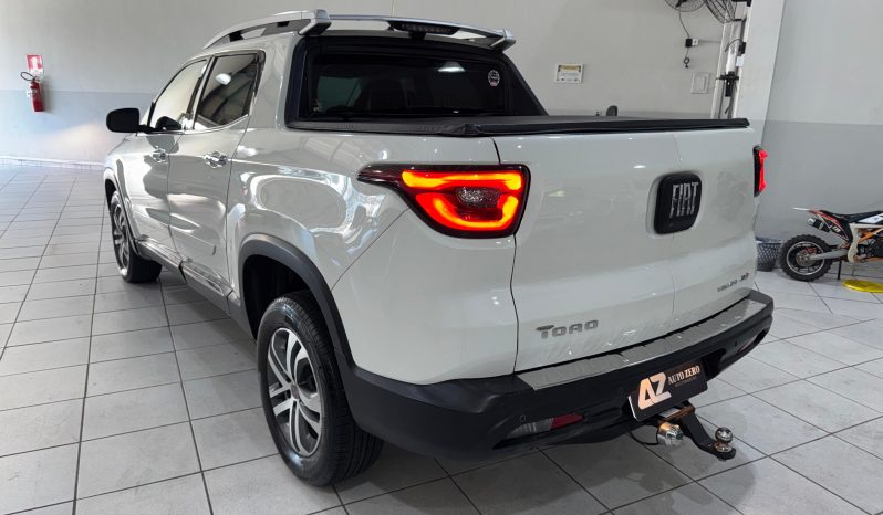 
								Fiat Toro Volcano 4×4 cheio									