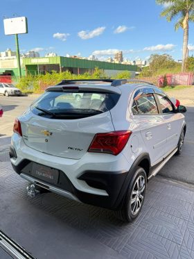 Onix Active