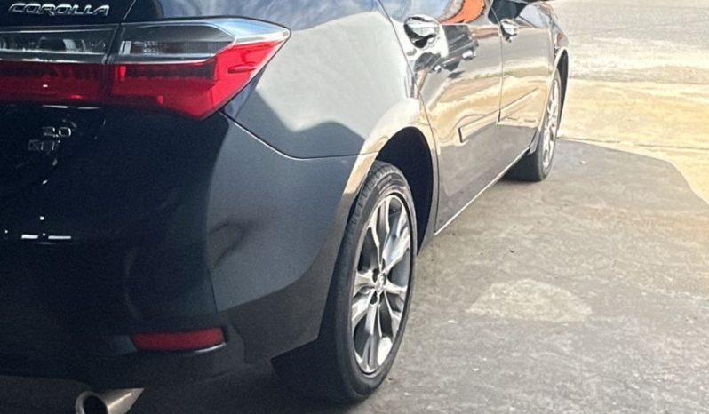 
								Toyota Corolla 2.0 cheio									