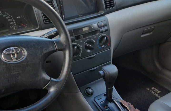 
								Toyota Corolla 1.8 2008 cheio									